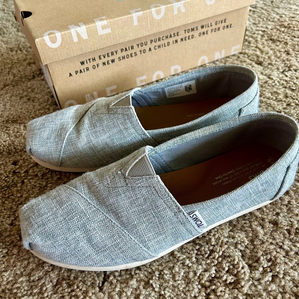 Tom’s Shoes